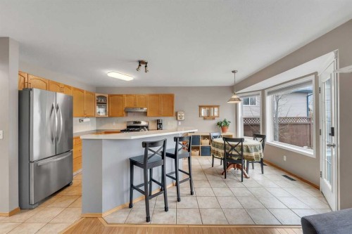 52 Covewood Green Ne, Calgary, AB - Indoor Photo Showing Kitchen