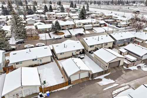 164 Rundlefield Crescent Ne, Calgary, AB - Outdoor