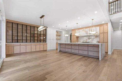 356 Greenwich Drive Nw, Calgary, AB - Indoor Photo Showing Kitchen