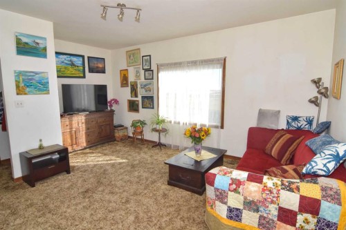 253215 Range Road 280, Delacour, AB - Indoor Photo Showing Other Room