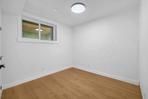 2435 52 Avenue Sw, Calgary, AB - Indoor Photo Showing Other Room