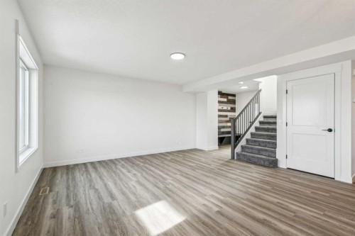 26A Poplar Ridge Close, Didsbury, AB - Indoor Photo Showing Other Room