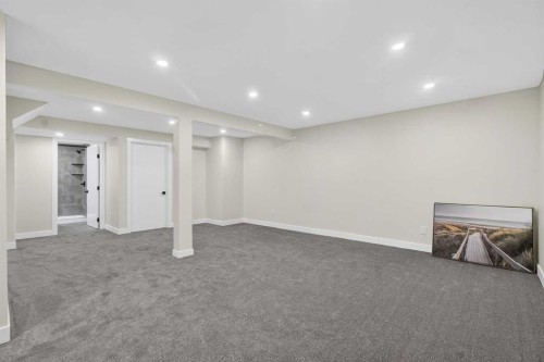5 Bermuda Lane Nw, Calgary, AB - Indoor