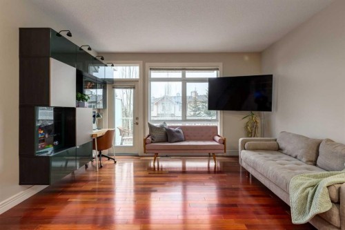 172 Rockyledge View Nw, Calgary, AB - Indoor Photo Showing Living Room