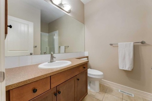 172 Rockyledge View Nw, Calgary, AB - Indoor Photo Showing Bathroom