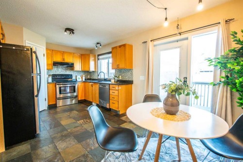 84 Hidden Green Nw, Calgary, AB - Indoor