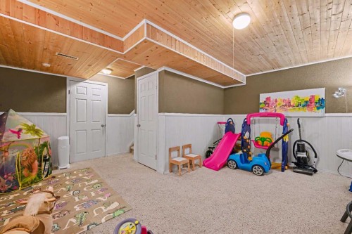 84 Hidden Green Nw, Calgary, AB - Indoor Photo Showing Other Room