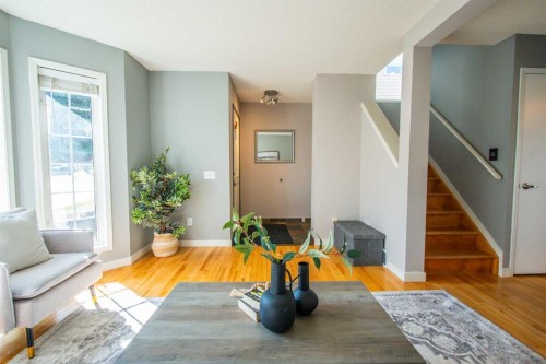 84 Hidden Green Nw, Calgary, AB - Indoor