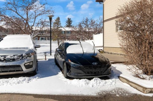 78-740 Bracewood Drive Sw, Calgary, AB - Outdoor