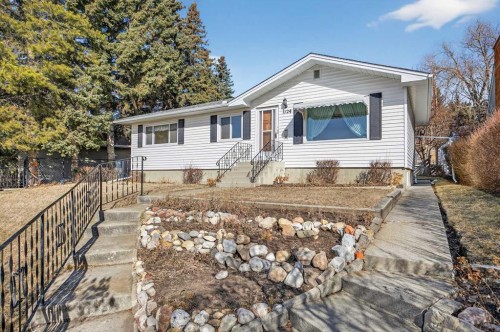 1124 31 Avenue Nw, Calgary, AB - Outdoor