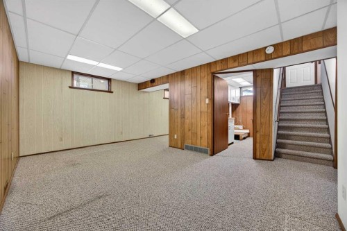 1124 31 Avenue Nw, Calgary, AB - Indoor