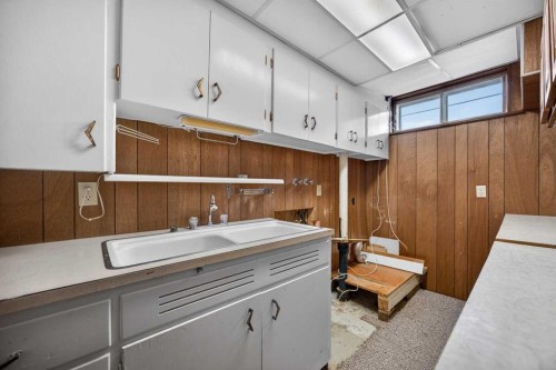 1124 31 Avenue Nw, Calgary, AB - Indoor