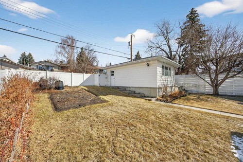 1124 31 Avenue Nw, Calgary, AB - Outdoor