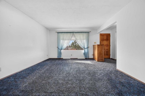 1124 31 Avenue Nw, Calgary, AB - Indoor