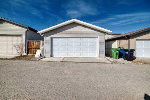 172 Morningside Manor Sw, Airdrie, AB - Outdoor With Exterior