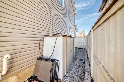 172 Morningside Manor Sw, Airdrie, AB - Outdoor With Exterior