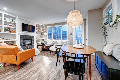 4418 19 Avenue Nw, Calgary, AB - Indoor With Fireplace