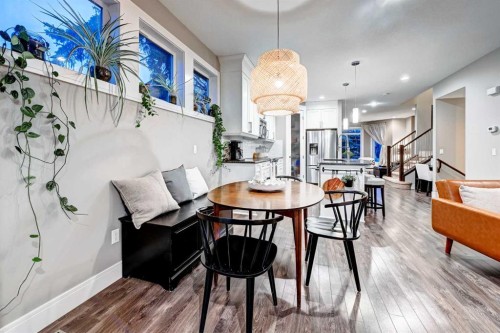 4418 19 Avenue Nw, Calgary, AB - Indoor