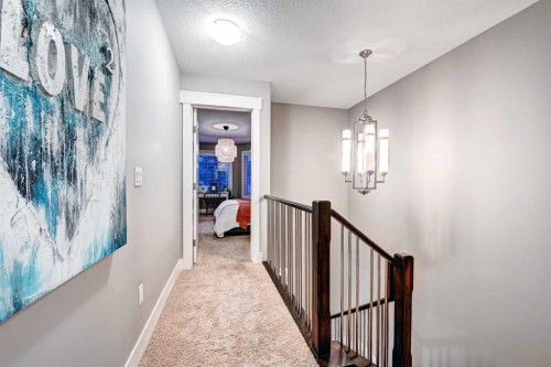 4418 19 Avenue Nw, Calgary, AB - Indoor Photo Showing Other Room