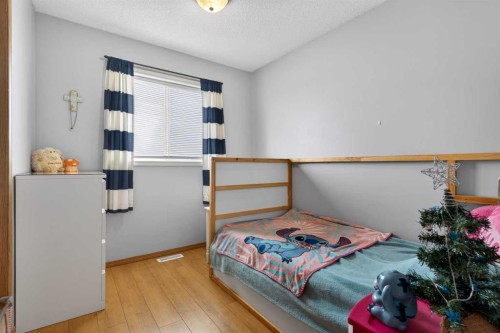 173 Martin Crossing Crescent Ne, Calgary, AB - Indoor Photo Showing Bedroom