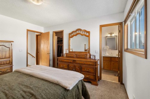 70 Pasadena Gardens Ne, Calgary, AB 