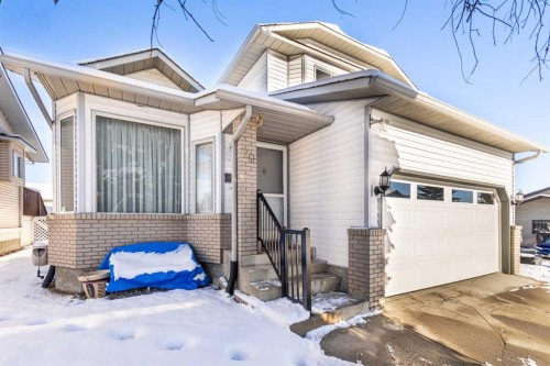 70 Pasadena Gardens Ne, Calgary, AB 