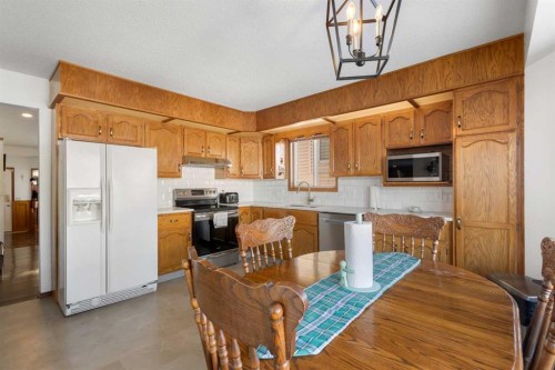 70 Pasadena Gardens Ne, Calgary, AB 