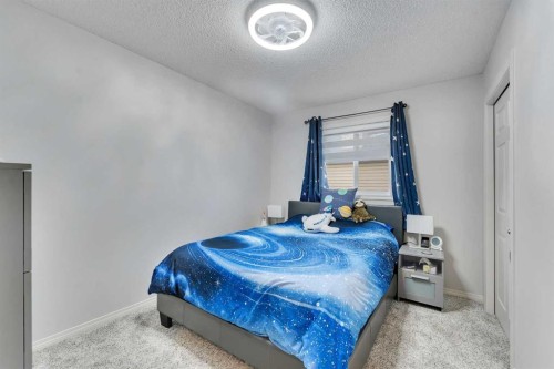 199 Hawkmere Road, Chestermere, AB - Indoor Photo Showing Bedroom