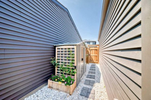 59 Wolf Hollow Way Se, Calgary, AB - Outdoor