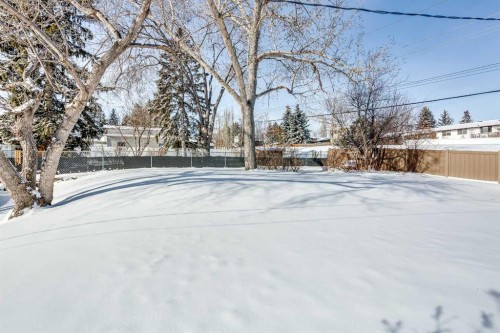 1012 Hunterston Hill Nw, Calgary, AB - Outdoor