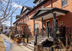 913 14 Street SE Calgary, AB T2G 3K2