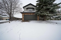 11 Arbour Stone Crescent NW Calgary, AB T3G 4Z9