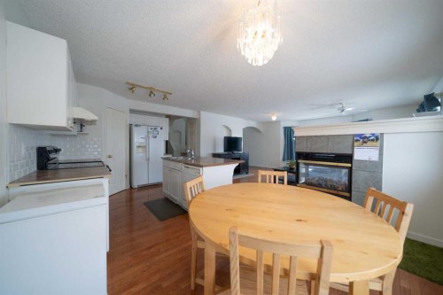 11 Arbour Stone Crescent Nw, Calgary, AB - Indoor Photo Showing Dining Room