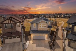 83 Nolanfield Court NW Calgary, AB T3R 0L8
