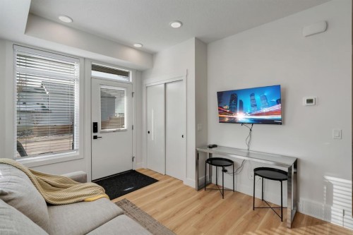 272 Seton Passage Se, Calgary, AB - Indoor