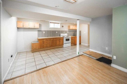 23 Edgedale Road Nw, Calgary, AB - Indoor