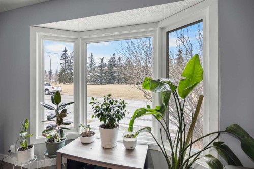 23 Edgedale Road Nw, Calgary, AB - Indoor