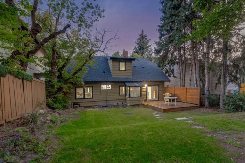 1424 Premier Way Sw, Calgary, AB - Outdoor