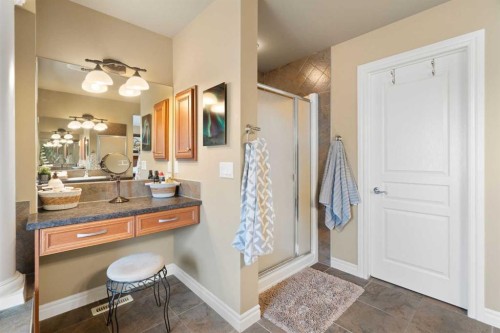 40 Bridleridge Lane Sw, Calgary, AB - Indoor