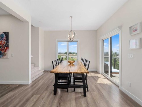 130 Crestridge Common Sw, Calgary, AB - Indoor Photo Showing Dining Room