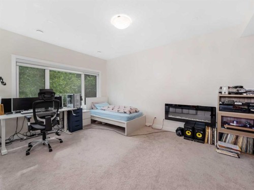 130 Crestridge Common Sw, Calgary, AB - Indoor