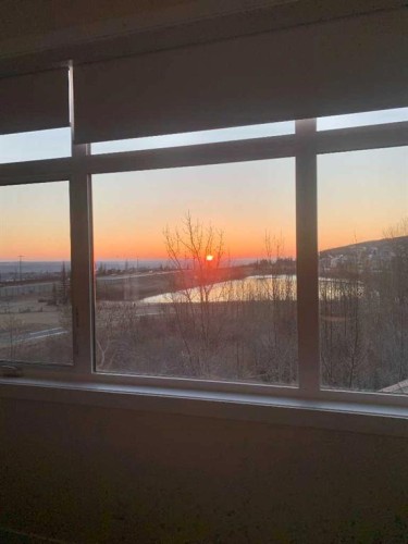 130 Crestridge Common Sw, Calgary, AB - Indoor Photo Showing Other Room