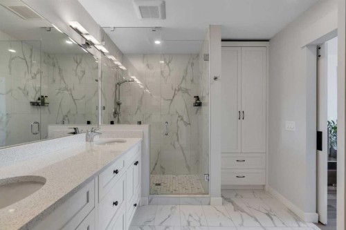 143 Cranfield Circle Se, Calgary, AB - Indoor Photo Showing Bathroom