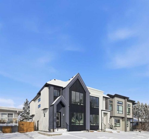 2105 7 Street Ne, Calgary, AB - Outdoor