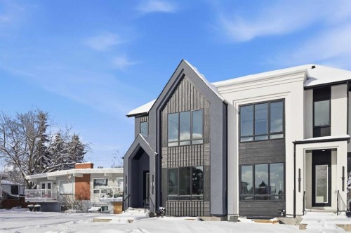 2105 7 Street Ne, Calgary, AB - Outdoor