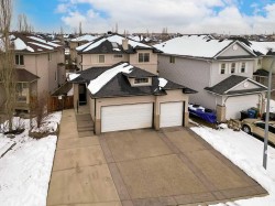 195 Royal Birkdale Crescent NW Calgary, AB T3G 5R7