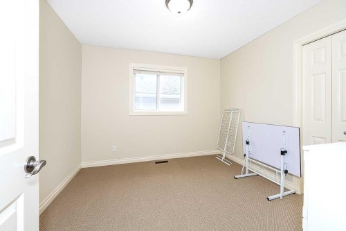 195 Royal Birkdale Crescent Nw, Calgary, AB - Indoor Photo Showing Other Room