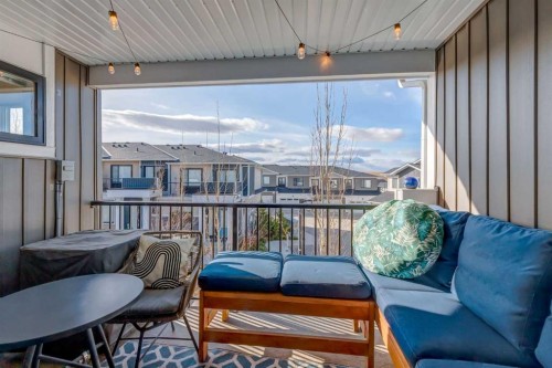 212 Crestbrook Common Sw, Calgary, AB -  With Balcony With Exterior
