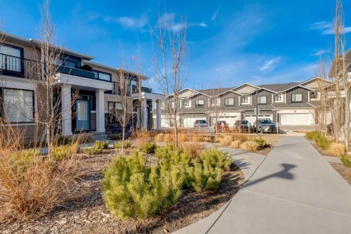 212 Crestbrook Common Sw, Calgary, AB - Outdoor With Facade