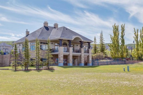 212 Crestbrook Common Sw, Calgary, AB - Outdoor With Balcony